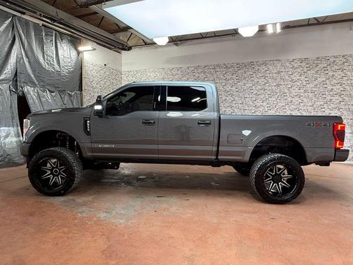 2022 Ford F-350 Platinum