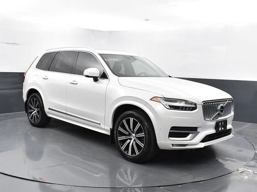 2022 Volvo XC90 T6 Inscription