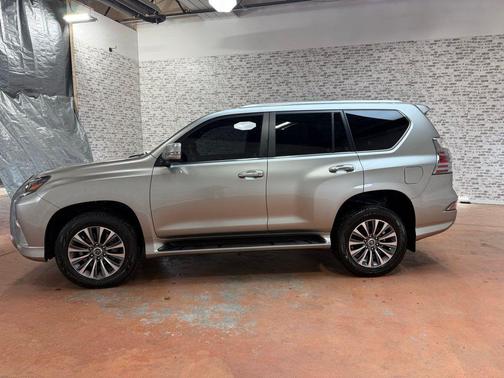 2023 Lexus GX 460 Luxury