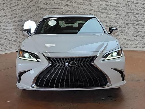 2023 Lexus ES 350 Base