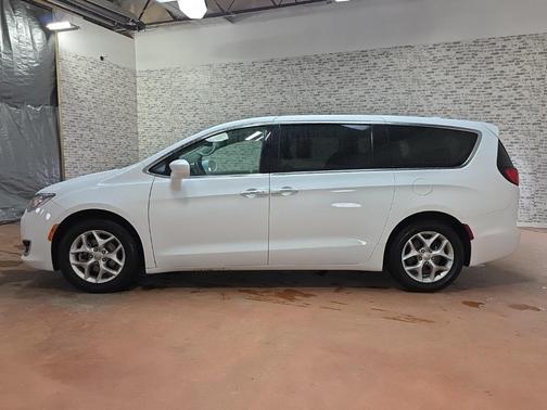 2019 Chrysler Pacifica Touring Plus