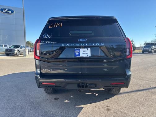 2026 Ford Expedition Active