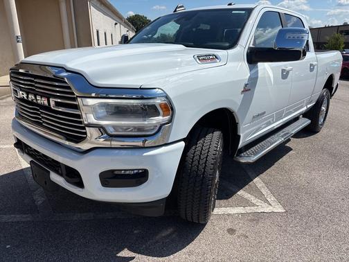 2024 RAM 2500 Laramie Crew Cab 4x4 6'4' Box
