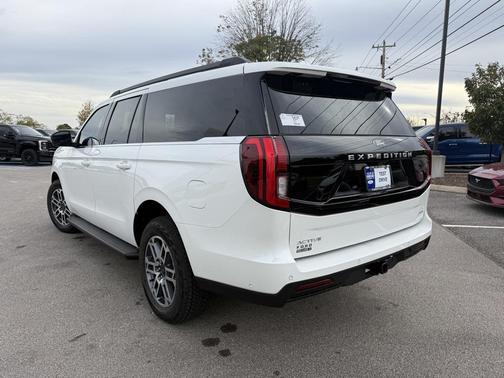 2025 Ford Expedition Max Active 4x4