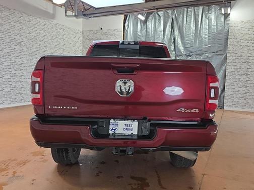 2023 RAM 2500 Limited Crew Cab 4x4 6'4' Box