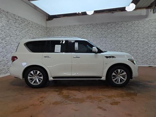 2016 INFINITI QX80 Base
