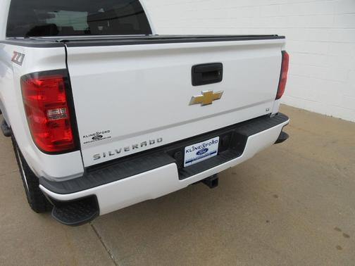 Summit White 2018 Chevrolet Silverado 1500 2LT