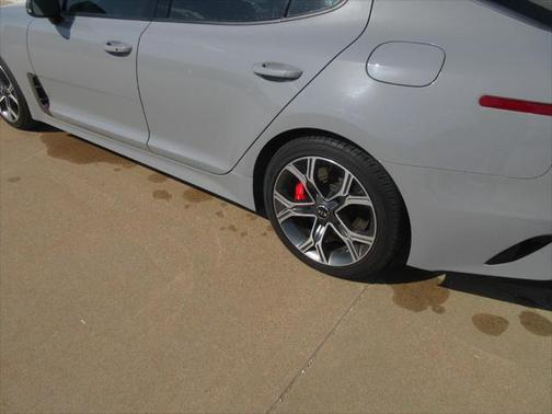 2019 Kia Stinger GT2