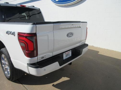 Star White Metallic Tri-Coat 2026 Ford F-150 Platinum