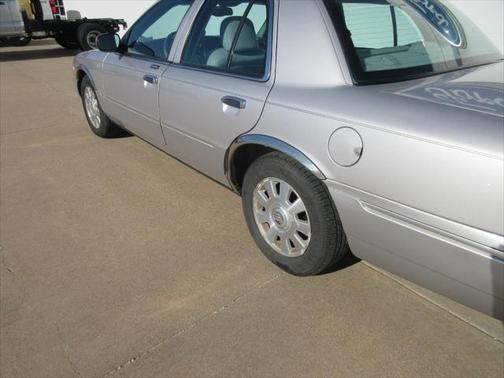 2004 Mercury Grand Marquis