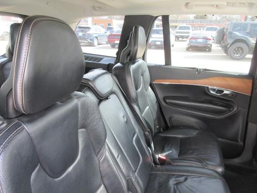 2018 Volvo XC90 T6 Inscription