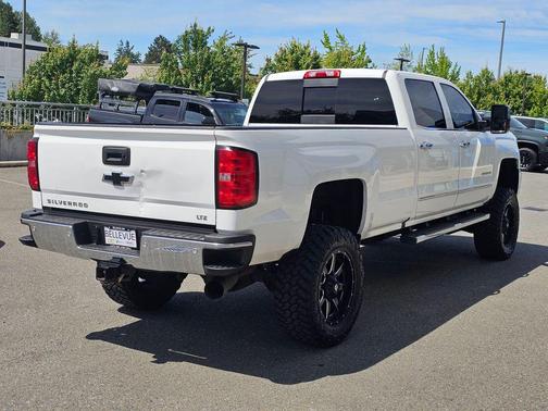 Summit White 2017 Chevrolet Silverado 3500 LTZ