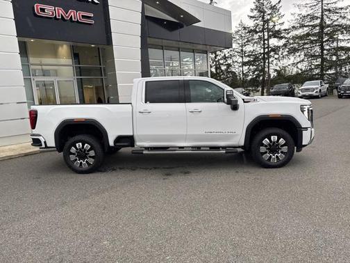 2025 GMC Sierra 2500 Denali