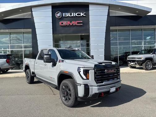 2025 GMC Sierra 2500 AT4