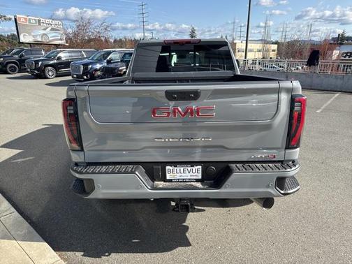 2025 GMC Sierra 2500 AT4