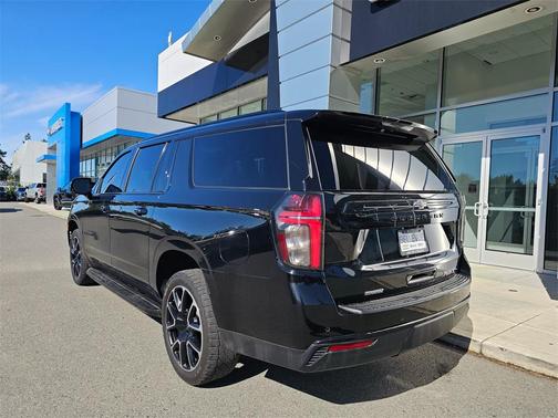 2023 Chevrolet Suburban RST