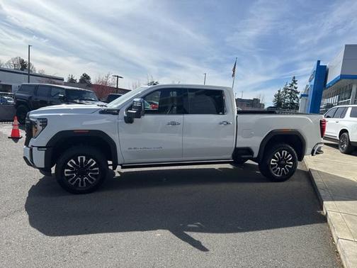 2025 GMC Sierra 3500 Denali
