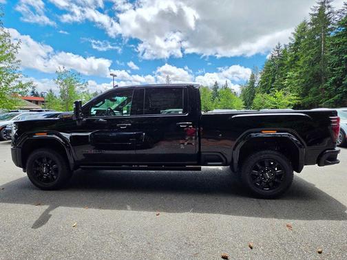 Onyx Black 2026 GMC Sierra 2500 AT4