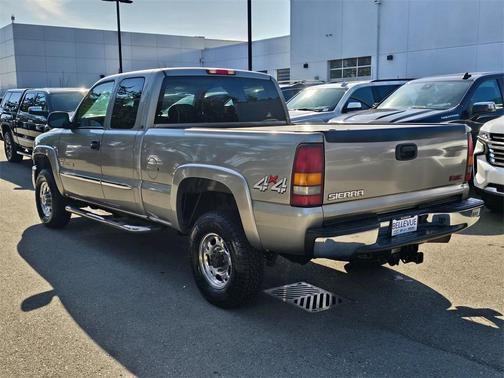 2003 GMC Sierra 2500 SLT H/D Extended Cab