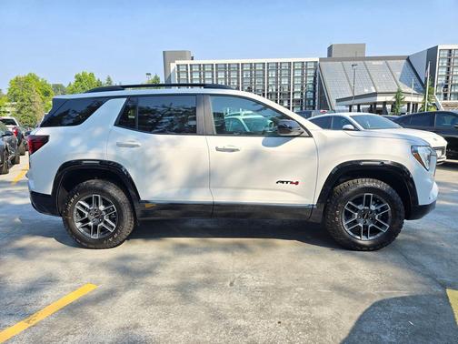 2026 GMC Terrain AWD AT4