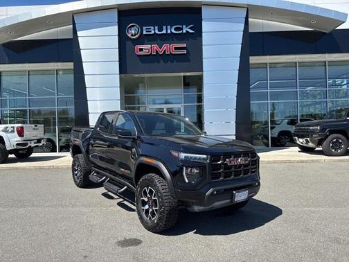 2025 GMC Canyon Base