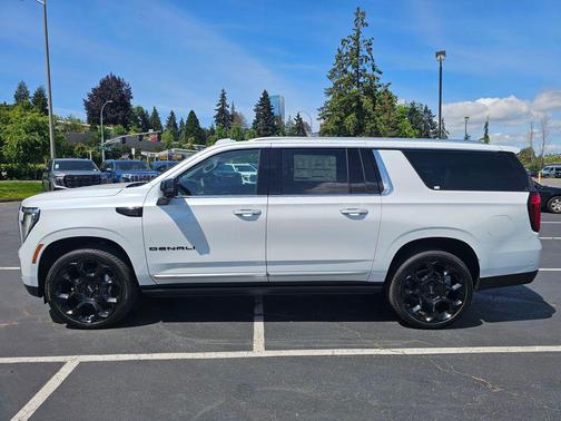 Glacier White Tricoat 2026 GMC Yukon XL Denali