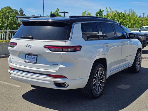 Bright White Clearcoat 2025 Jeep Grand Cherokee L Summit Reserve