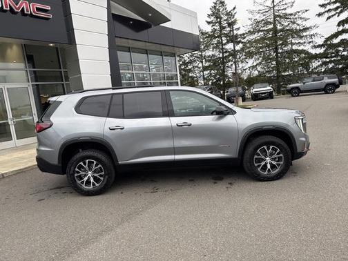 2025 GMC Acadia AWD AT4