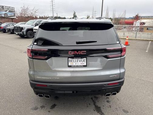 2025 GMC Acadia AWD AT4