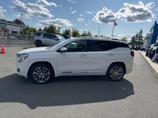 2022 GMC Terrain Denali