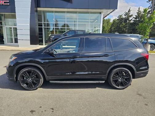 Crystal Black Pearl 2020 Honda Pilot AWD Black Edition