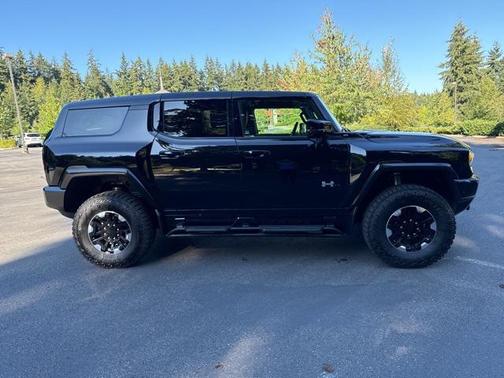 2024 GMC HUMMER EV SUV 2X