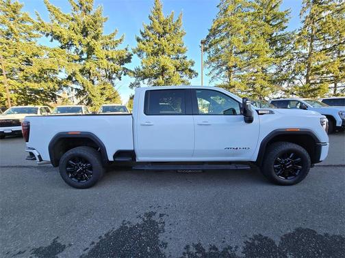 2025 GMC Sierra 3500 AT4