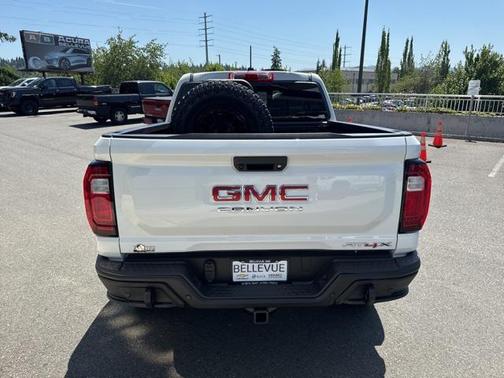 2025 GMC Canyon Base