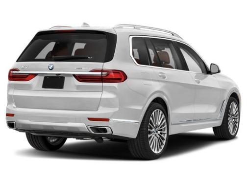 Mineral White Metallic 2022 BMW X7 xDrive40i