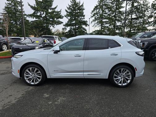 Iridescent White Tricoat 2026 Buick Envision Avenir AWD
