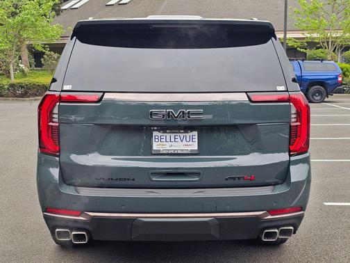 Midnight Pine 2026 GMC Yukon 4WD AT4 Ultimate