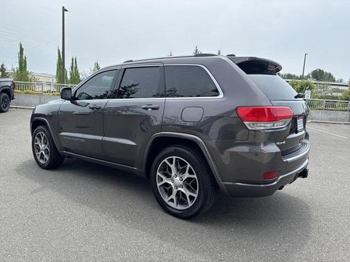 2018 Jeep Grand Cherokee Sterling Edition