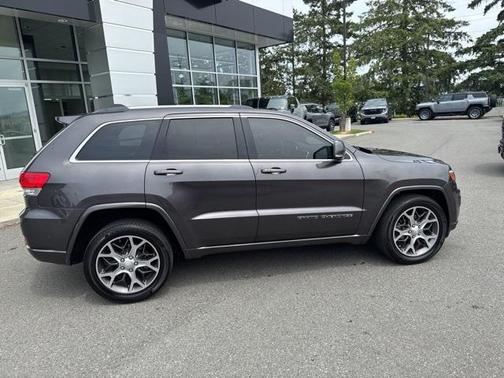 2018 Jeep Grand Cherokee Sterling Edition