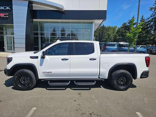 Summit White 2024 GMC Sierra 1500 AT4X
