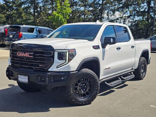 Summit White 2024 GMC Sierra 1500 AT4X