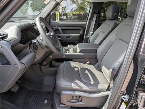 2025 Land Rover Defender P400 S