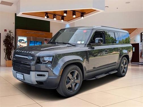 2025 Land Rover Defender P400
