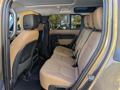 2025 Land Rover Defender P300