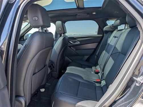 2026 Land Rover Range Rover Velar P250 Dynamic SE