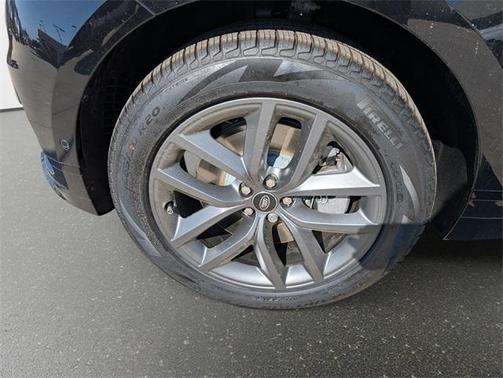 2026 Land Rover Range Rover Velar P250 Dynamic SE