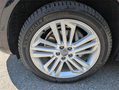 2018 Audi Q5 2.0T Premium Plus
