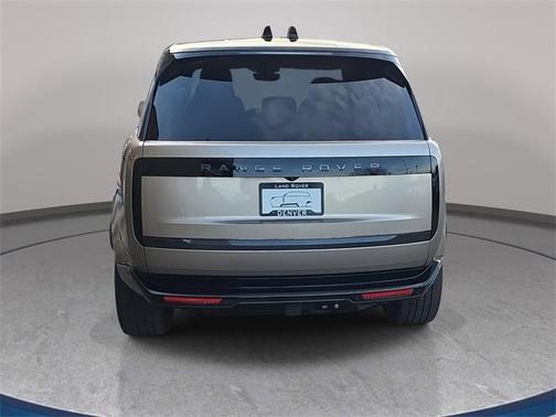 2026 Land Rover Range Rover P530 SE