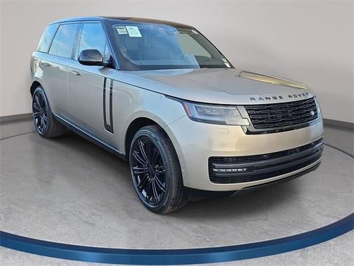 2026 Land Rover Range Rover P530 SE
