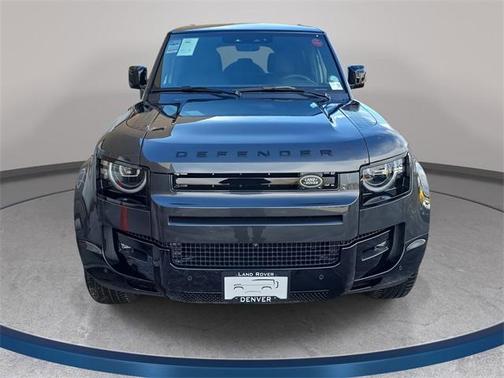 2026 Land Rover Defender 110 X-Dynamic SE